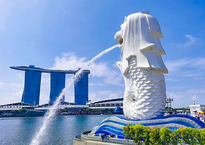 Merlion Park, the smallest park in Singapore