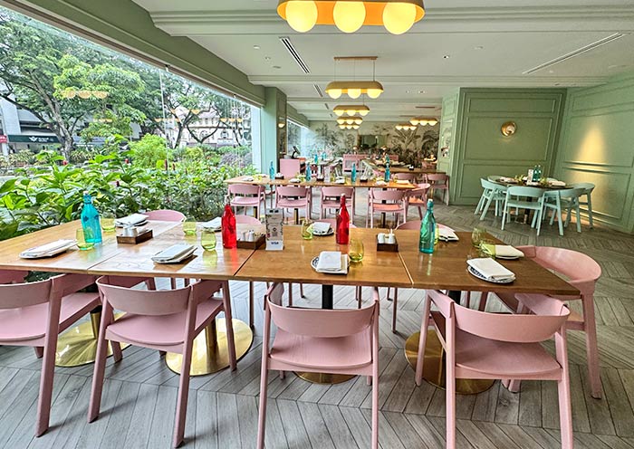 Singapore 4 Star Hotel