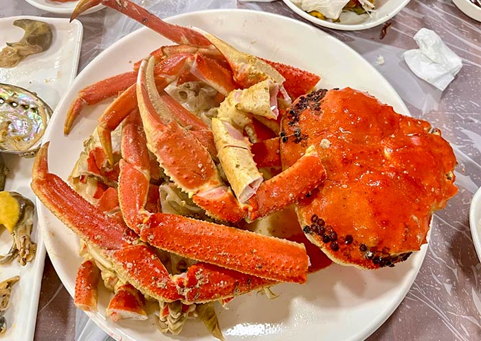 Enjoy Seafood at Jagalchi Fish Market Enjoy Seafood at Jagalchi Fish Market