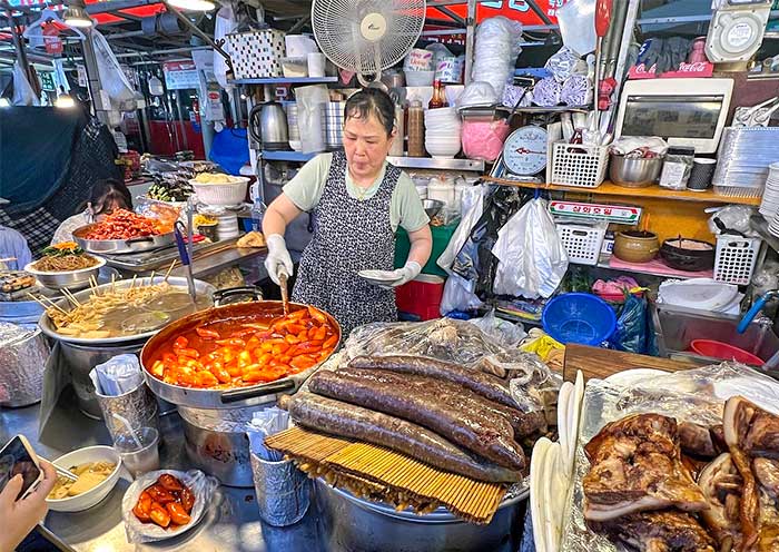 Gwangjang Food Market, Seoul