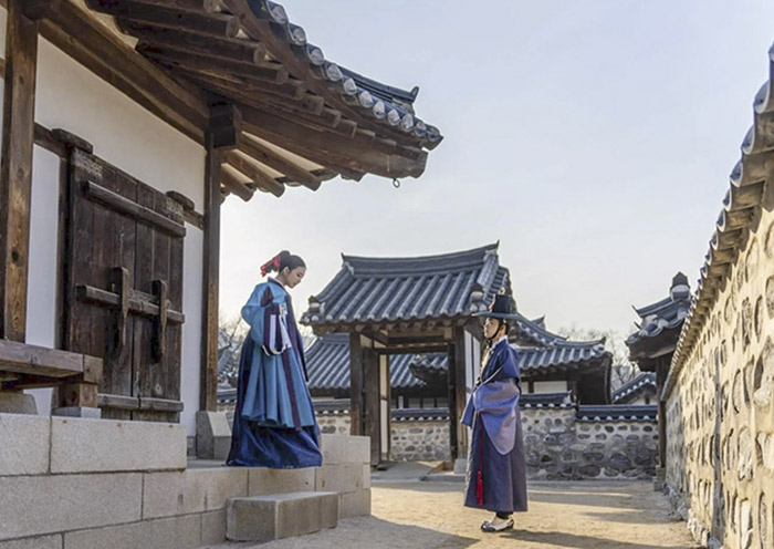 Visit Traditional Hanbok Architecture in Seoul