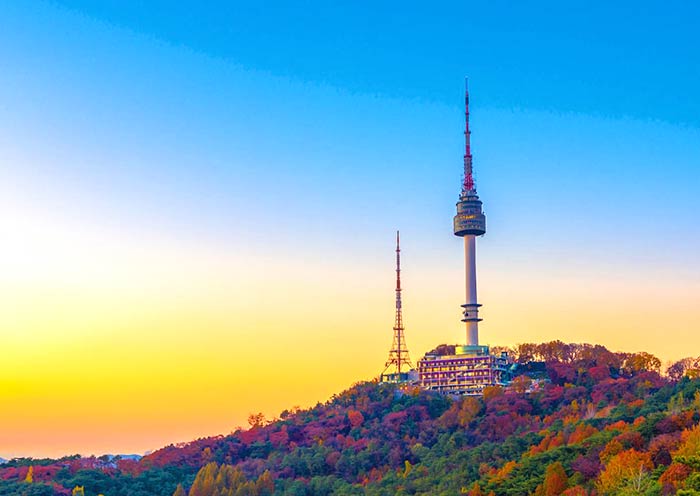 N Seoul Tower Offering 360-degree Panorama N Seoul Tower Offering 360-degree Panorama