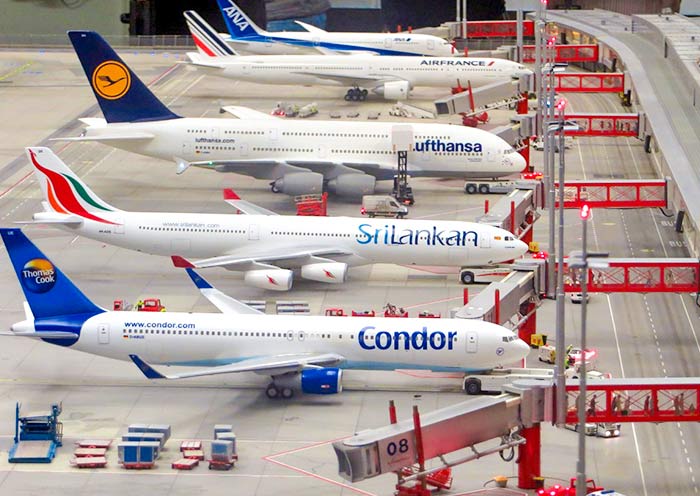  Bandaranaike International Airport