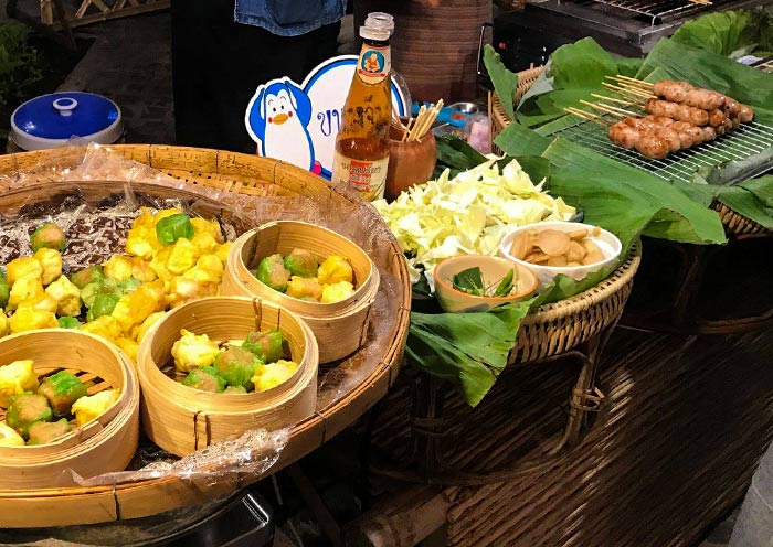 Try Chiang Mai Local Food