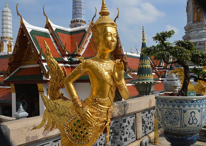 Statue of  Kinaree