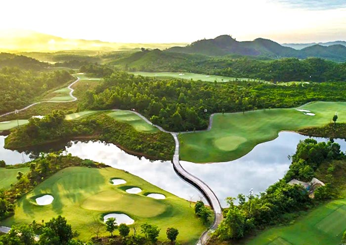 Ba Na Hills Golf Club, Mountain-style layout Ba Na Hills Golf Club, Mountain-style layout