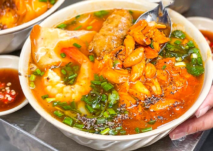 Banh Da Cua (Crab Noodle Soup)