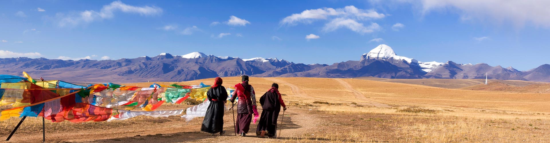 Get closer to the Tibetan Plateau with us on foot. Join in Tibet Trekking Tour to unvail the mysteries of the wonders on the roof of the world. 