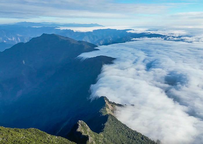 Hike to Beidawu Mountain for Sea of Clouds