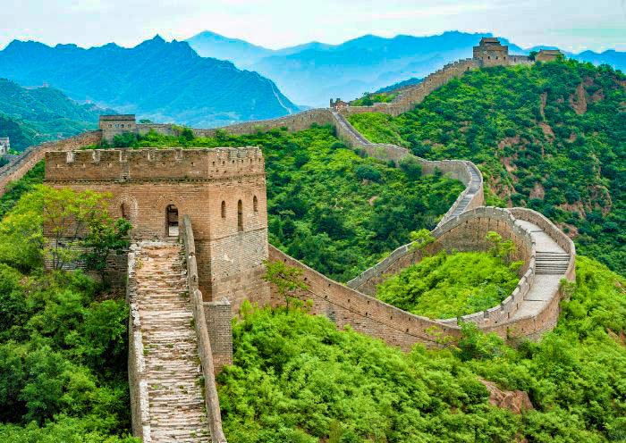 How Big is the Great Wall of China