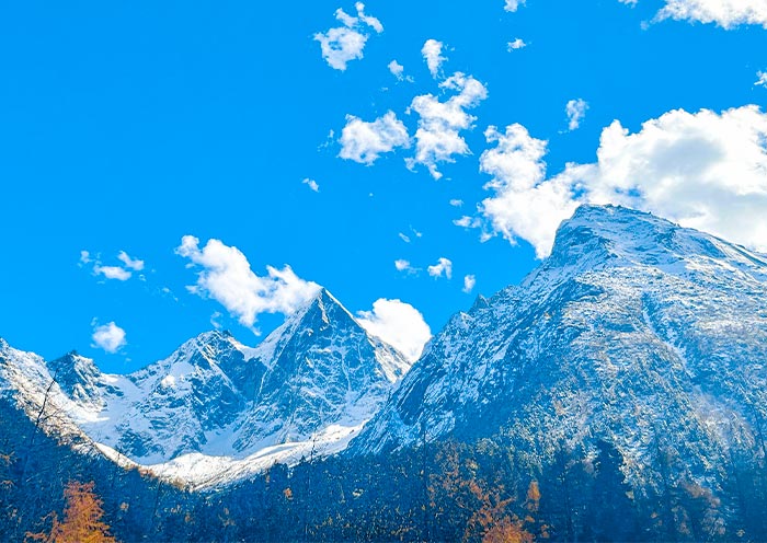 Bipenggou Valley in Winter