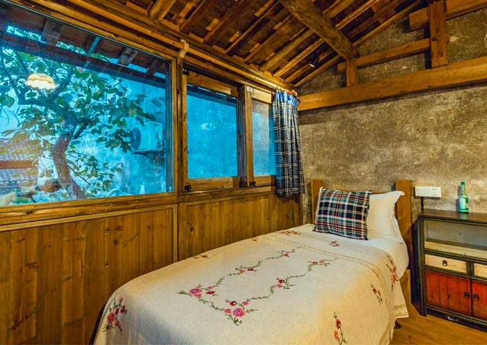 Pig Inn in Bishan Village