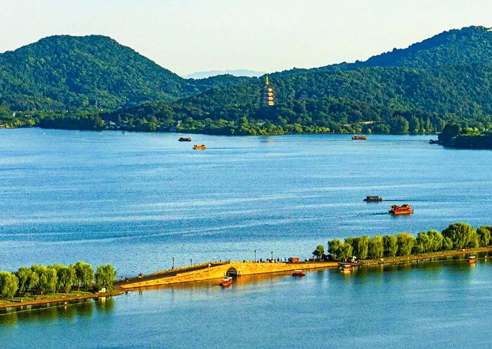 Broken Bridge of Hangzhou West Lake