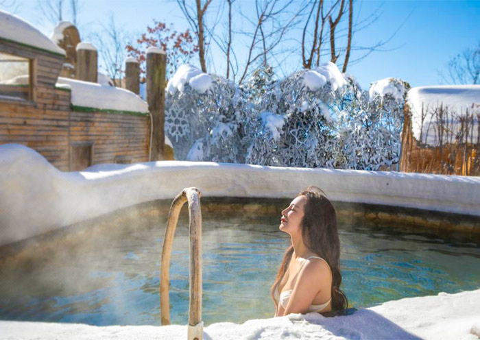 Relaxing in Changbai Mountain Hot Springs