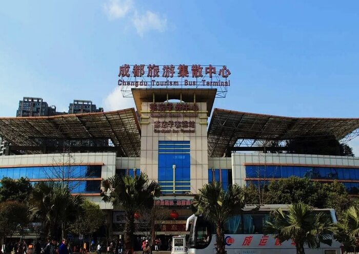 Head to Chengdu Chadianzi Bus Station