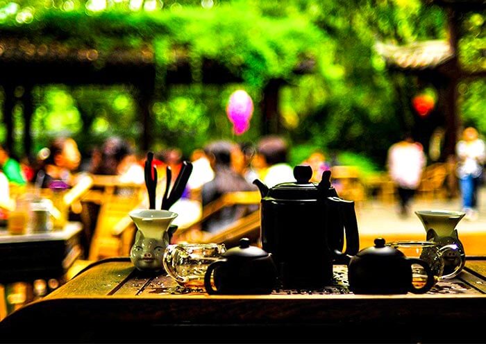 Enjoy Tea at Renmin Park