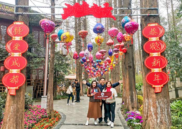 Visit Chengdu Renmin Park with Asia Odyssey Travel
