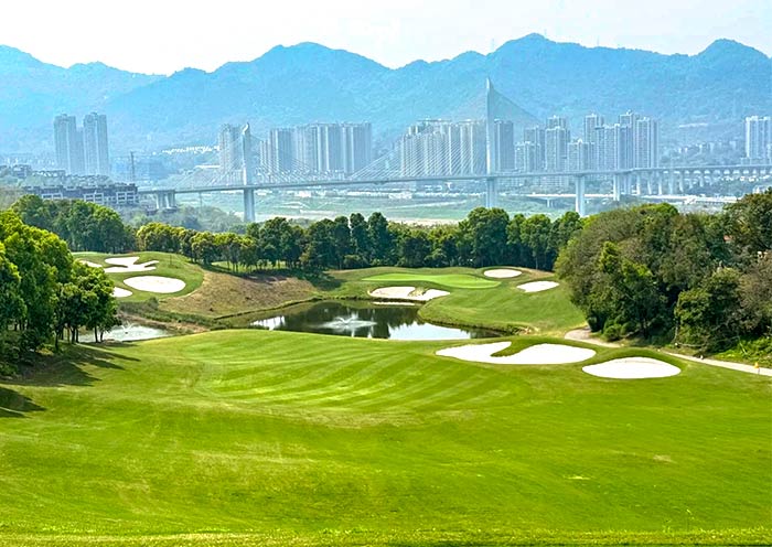 Chongqing Riverview Baifu Golf & Country Club