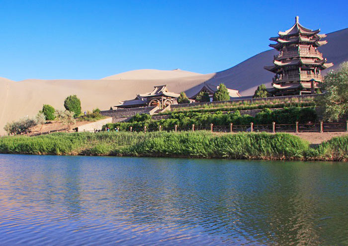 Crescent Spring, Dunhuang