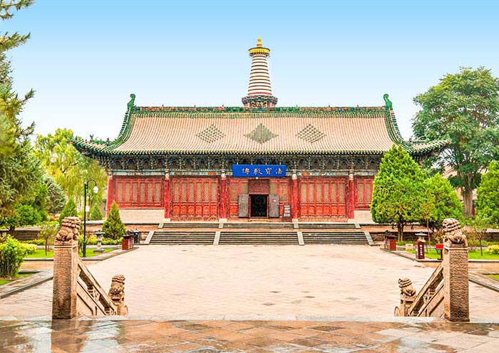 Dafo Temple: the largest indoor reclining Buddha in Asia
