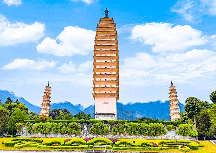 The Three Pagodas of Dali - Cultural Icon
