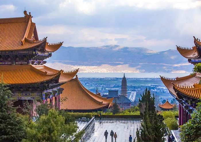 Panoramic views from the Chongsheng Temple