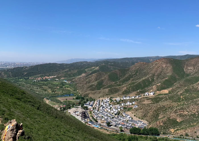 Bird-eye view from Daqing Mountain 