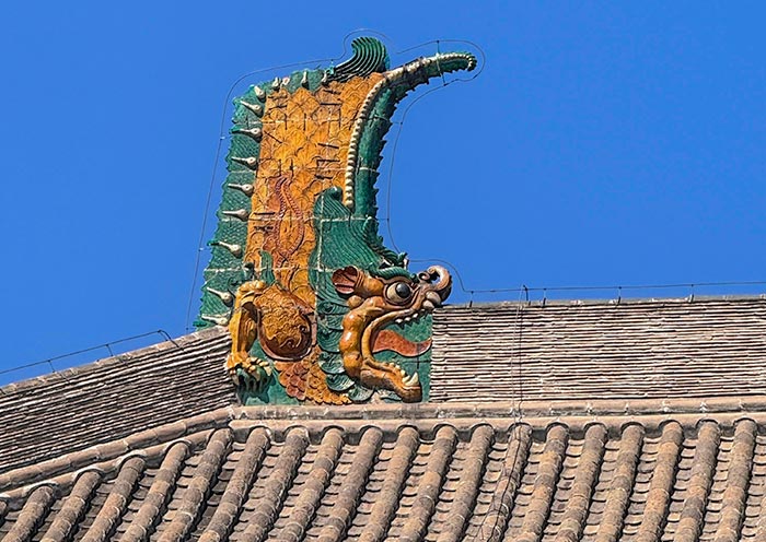 4.5 m tall Chiwen, Huayan Temple of Datong 