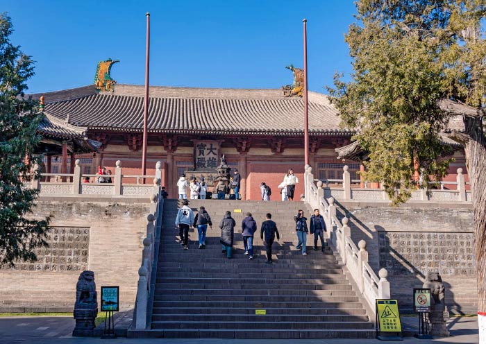 Walk to the Main Hall of Huayan Temple, Datong
