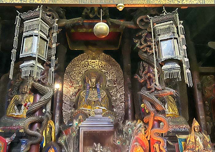 The silver Buddha & dragon carvings, Dazhao Temple