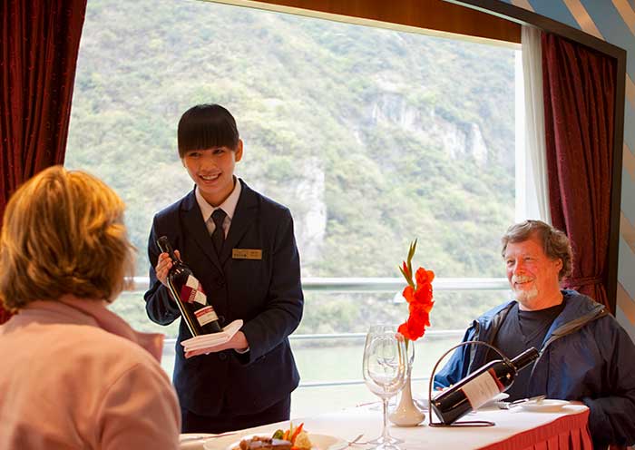 Cruise the Yangtze with your loved ones