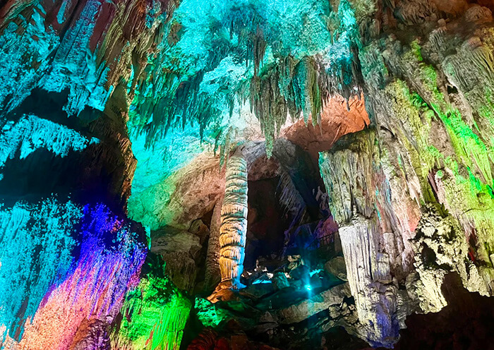 Chongqing Furong Cave