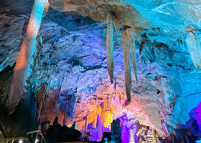 Chongqing Furong Cave