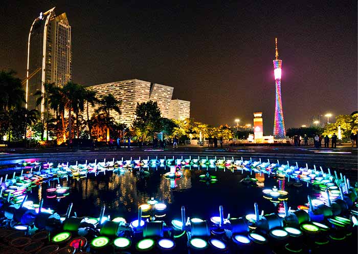 Guangzhou Huacheng Square at Night Guangzhou Huacheng Square at Night