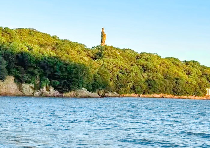 Guanyin Side View, Putuoshan