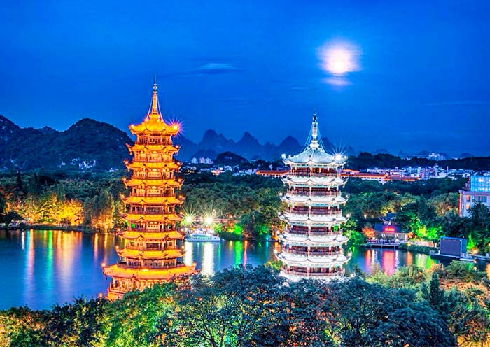 Two River and Four Lakes Cruise in Guilin Downtown