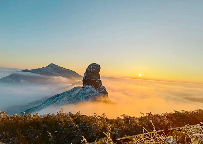 Fanjing Mountain Cloud of Sea
