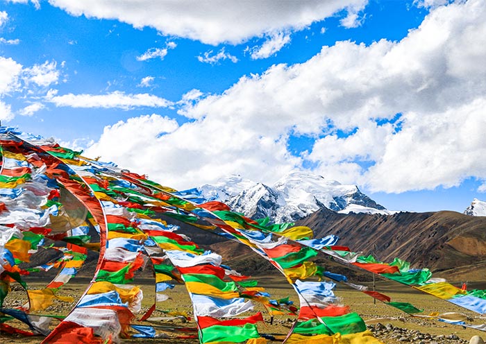 Gyawu La Pass in Tibet