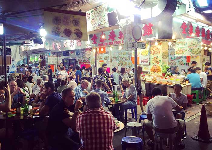Hong Kong Temple Street Night Experience