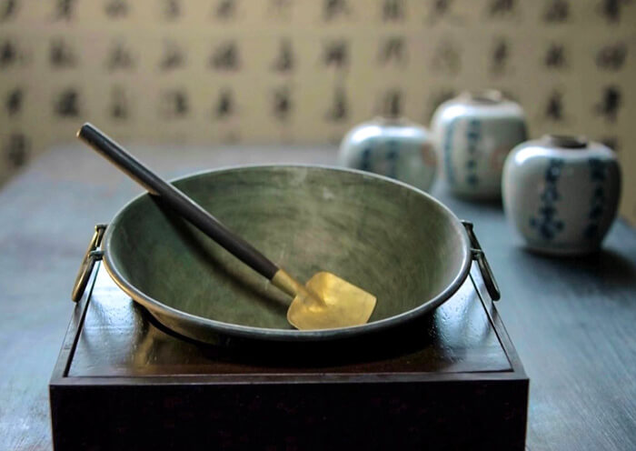 Hu Qing Yu Tang, Hefang Street