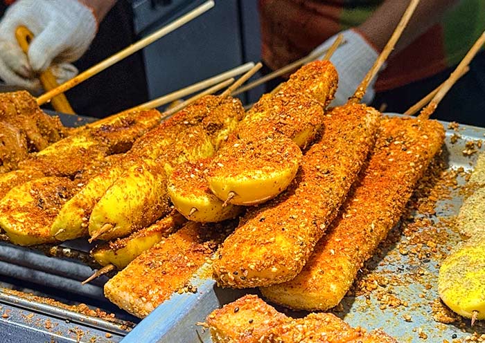 Huaiyuan Night Market, Yinchuan