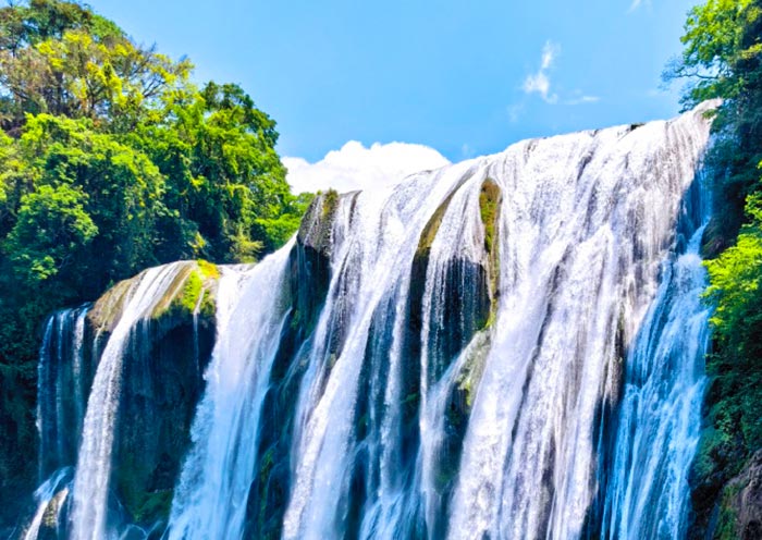 Huangguoshu Waterfall