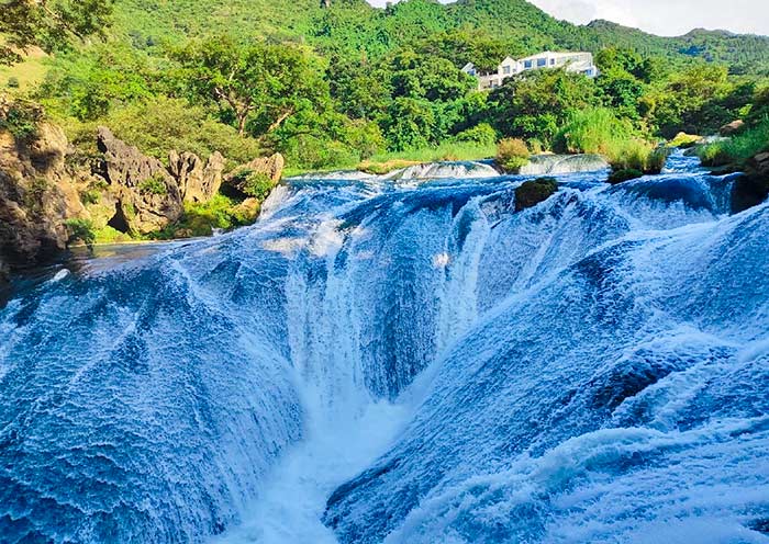 Huangguoshu Waterfall
