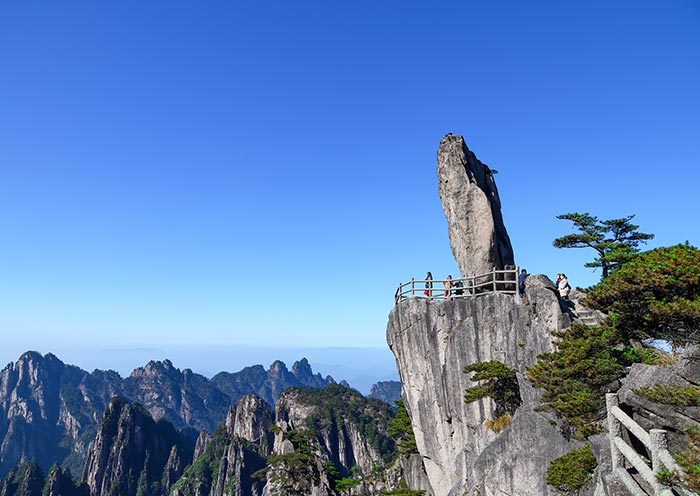Huangshan Yellow Mountain Flying-over Rock