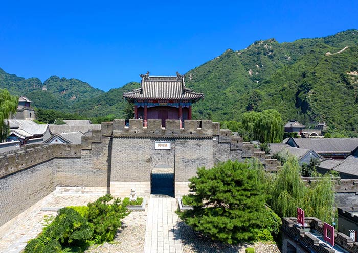 Entrance of Huangyaguan Great Wall