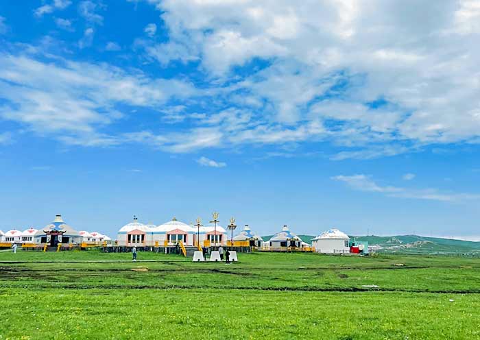 Mongolian Yurts, Huitengxile Grassland