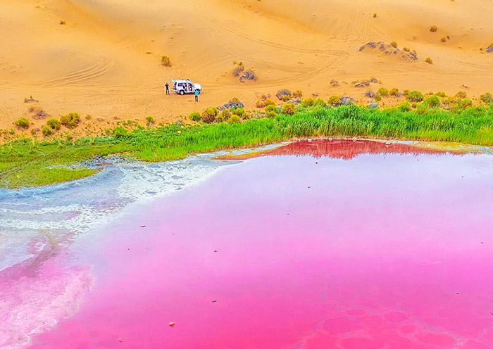 Badain Jaran Desert