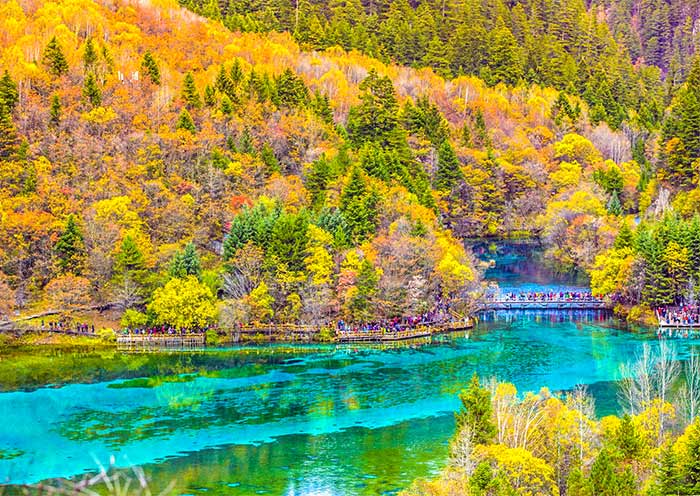 Hike through Jiuzhai Valley