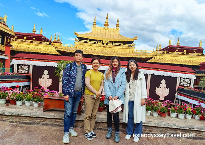 Our Guests Visited Jokhang Temple in Lhasa