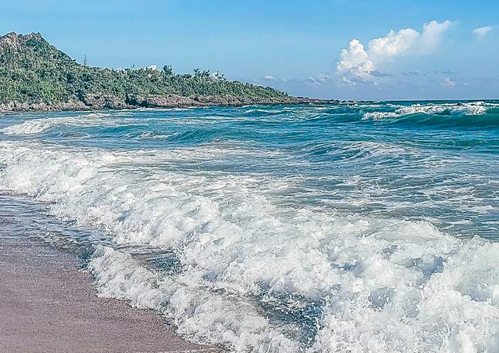 Dawan Beach, Perfect for Family Swimming